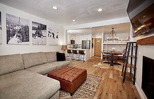 St. Anton Wooded View 1-bedroom Condos w/ Complimentary Hot Drinks