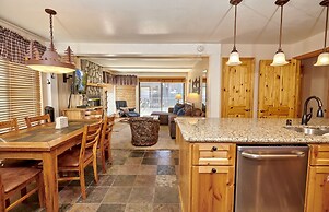 St. Anton Street View Ski-in/out 1-bedroom Condo