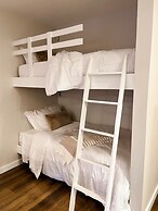 St. Anton Courtyard View Ski-in/out 1-bedroom Condo