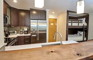 St. Anton Courtyard View Ski-in/out 1-bedroom Condo