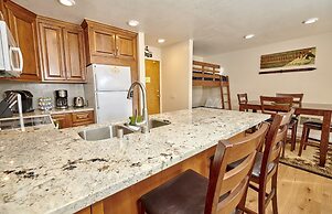 St. Anton Courtyard View Ski-in/out 1-bedroom Condo