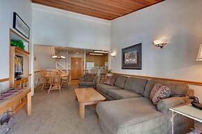 St. Anton Wooded View 2-Bedroom Condos w/ fireplace