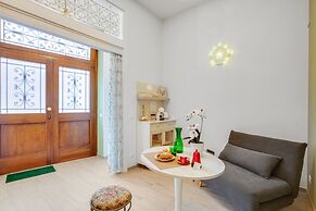 MADAME BARI' Apt a step from the sea