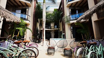 Macondo Raíz Holbox