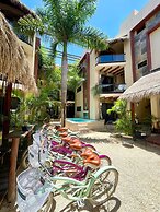 Macondo Raíz Holbox