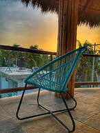 Macondo Raíz Holbox