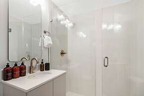 Roami at The Carmela