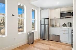 Roami at The Carmela