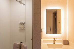 Holiday Inn Express New Rochelle by IHG