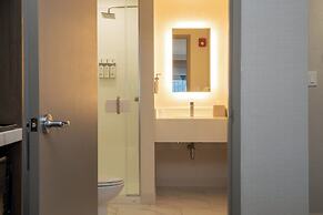 Holiday Inn Express New Rochelle by IHG