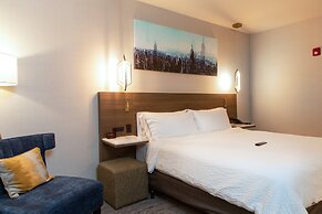 Holiday Inn Express New Rochelle by IHG