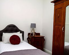 Metropolitan Hotel Orange