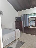 Stunning 3-bedroom House in Ocho Rios Upton