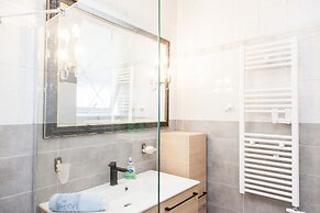 Modern apt.with sea view in Glyfada