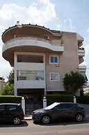 Modern apt.with sea view in Glyfada