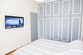 Modern apt.with sea view in Glyfada