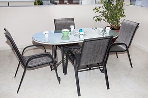 Modern apt.with sea view in Glyfada