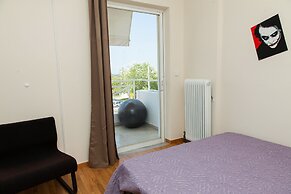 Modern apt.with sea view in Glyfada