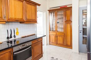 Modern apt.with sea view in Glyfada