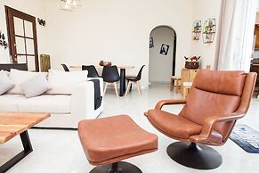 Modern apt.with sea view in Glyfada