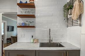 128 Spruce Street 2 Bedroom Home by RedAwning