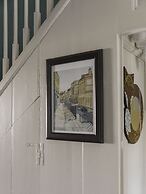 Impeccable 4-bed Apartment in Bath