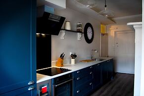 Impeccable 4-bed Apartment in Bath