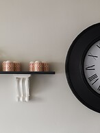 Impeccable 4-bed Apartment in Bath