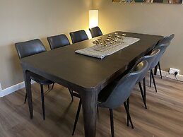 Impeccable 4-bed Apartment in Bath