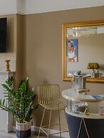 Impeccable 4-bed Apartment in Bath