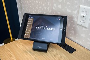 Hotel Versailles