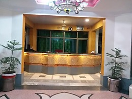 Seven Ways Hotel And Restaurant