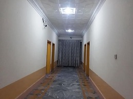 Seven Ways Hotel And Restaurant