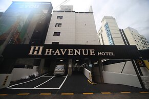 H Avenue Hotel