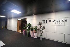 H Avenue Hotel