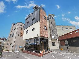 Jeju Eseutteuleya Pension