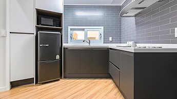 Jeju Eseutteuleya Pension