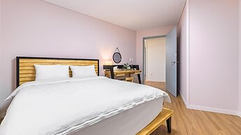 Jeju Eseutteuleya Pension