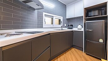 Jeju Eseutteuleya Pension