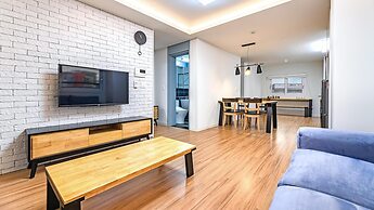 Jeju Eseutteuleya Pension