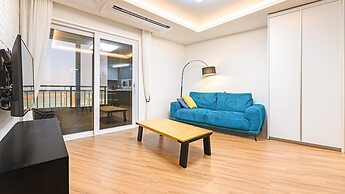 Jeju Eseutteuleya Pension