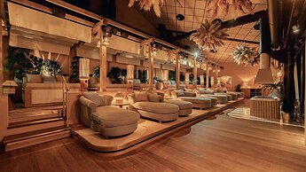 Jacy'z Hotel & Resort