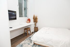 Full renovated adorable apt in Athens