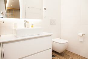 Full renovated adorable apt in Athens