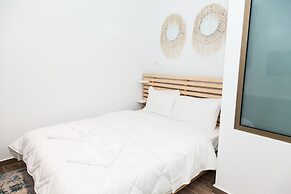 Full renovated adorable apt in Athens