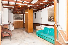 Full renovated adorable apt in Athens