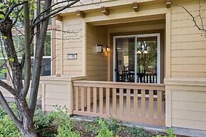Old Mill Proxi 2 Bedroom Townhouse by Redawning