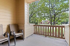 Old Mill Proxi 2 Bedroom Townhouse by RedAwning