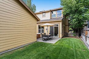 Old Mill Proxi 2 Bedroom Townhouse by RedAwning