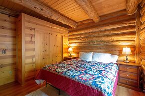 The Log Cabin 2 Bedroom Home by RedAwning